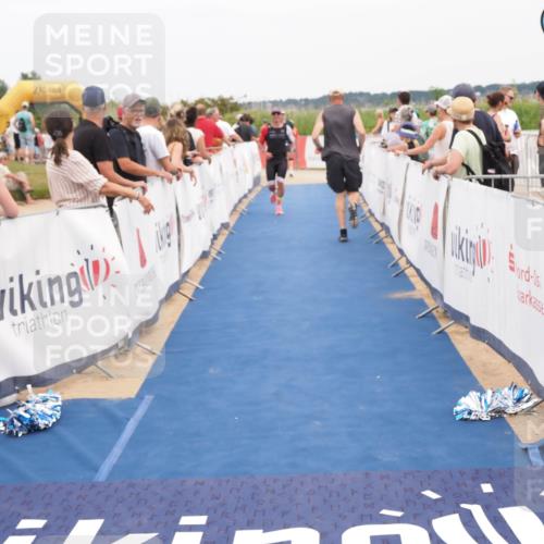 22.06.2025 - Viking Triathlon MichiJ http://msf.ph/oto/8115196 22.06.2025 15:05:42 Ziel 491 meine-sportfotos.de
