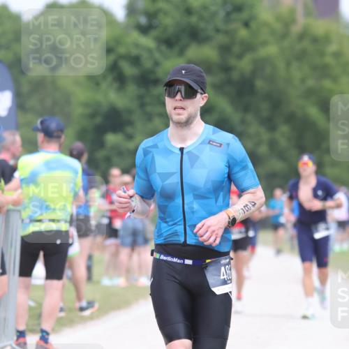22.06.2025 - Viking Triathlon H.Heesch http://msf.ph/oto/8115228 22.06.2025 14:53:12 Laufen 402, 486 meine-sportfotos.de