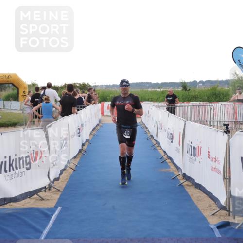 22.06.2025 - Viking Triathlon MichiJ http://msf.ph/oto/8115249 22.06.2025 16:26:34 Ziel 410 meine-sportfotos.de