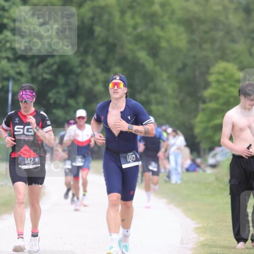 22.06.2025 - Viking Triathlon H.Heesch http://msf.ph/oto/8115253 22.06.2025 14:53:15 Laufen 402, 486 meine-sportfotos.de