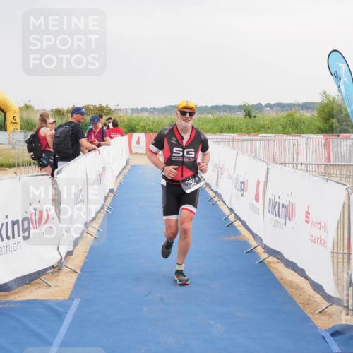 22.06.2025 - Viking Triathlon MichiJ http://msf.ph/oto/8115254 22.06.2025 16:46:39 Ziel 292 meine-sportfotos.de
