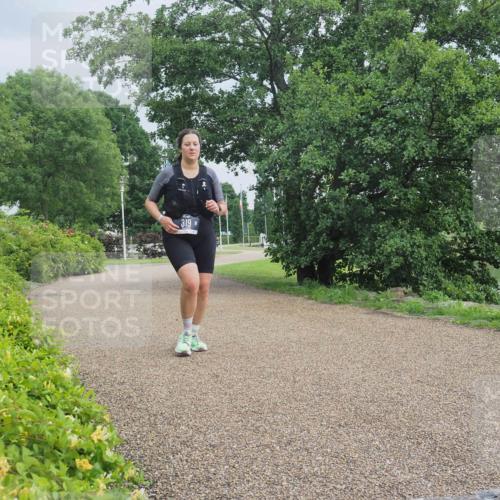22.06.2025 - Viking Triathlon KatJ http://msf.ph/oto/8115264 22.06.2025 16:48:37 Laufen 319 meine-sportfotos.de