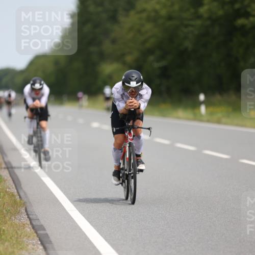22.06.2025 - Viking Triathlon Yannick Fuchs http://msf.ph/oto/8115285 22.06.2025 12:17:03 Radfahren 1, 360, 455, 527, 557 meine-sportfotos.de