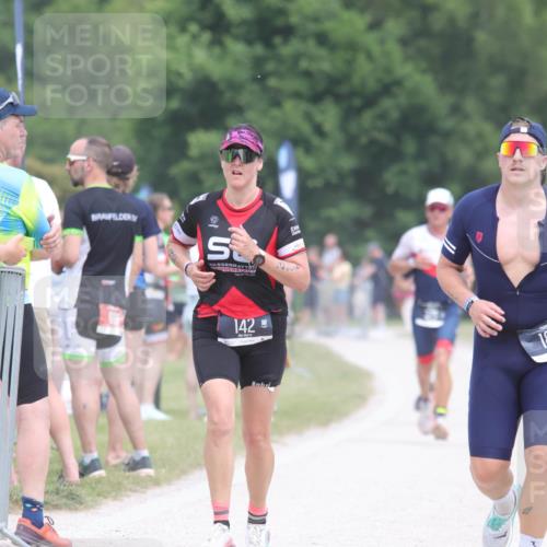 22.06.2025 - Viking Triathlon H.Heesch http://msf.ph/oto/8115286 22.06.2025 14:53:17 Laufen 142, 180, 486 meine-sportfotos.de