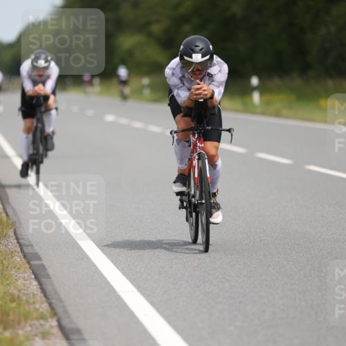 22.06.2025 - Viking Triathlon Yannick Fuchs http://msf.ph/oto/8115303 22.06.2025 12:17:03 Radfahren 1, 360, 455, 527, 557 meine-sportfotos.de