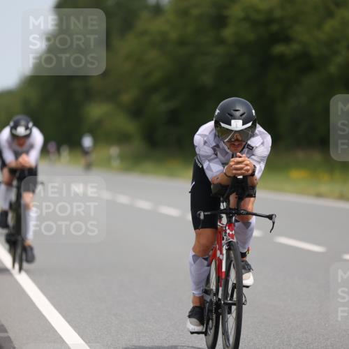 22.06.2025 - Viking Triathlon Yannick Fuchs http://msf.ph/oto/8115322 22.06.2025 12:17:03 Radfahren 1, 360, 455, 527, 557 meine-sportfotos.de