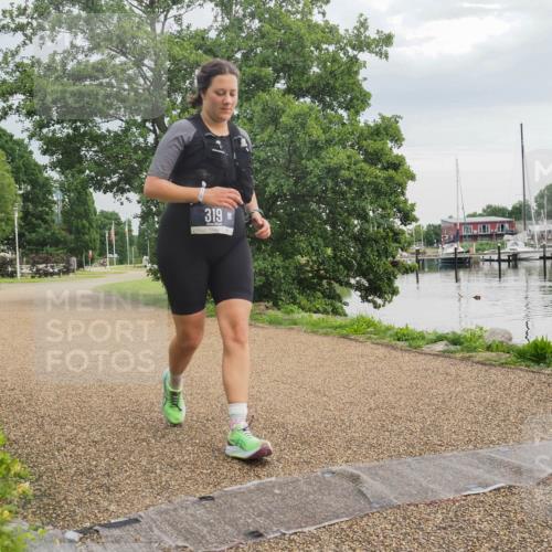 22.06.2025 - Viking Triathlon KatJ http://msf.ph/oto/8115374 22.06.2025 16:48:38 Laufen 319 meine-sportfotos.de