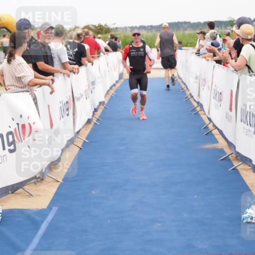 22.06.2025 - Viking Triathlon MichiJ http://msf.ph/oto/8115375 22.06.2025 15:05:43 Ziel 491, 492 meine-sportfotos.de