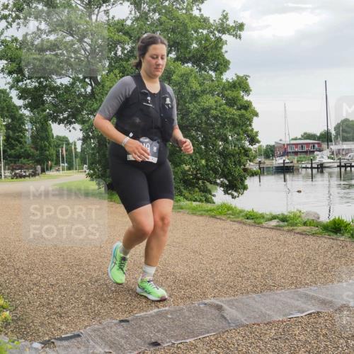 22.06.2025 - Viking Triathlon KatJ http://msf.ph/oto/8115387 22.06.2025 16:48:39 Laufen 319 meine-sportfotos.de