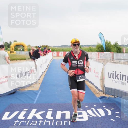 22.06.2025 - Viking Triathlon MichiJ http://msf.ph/oto/8115400 22.06.2025 16:46:40 Ziel 292 meine-sportfotos.de