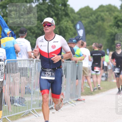 22.06.2025 - Viking Triathlon H.Heesch http://msf.ph/oto/8115452 22.06.2025 14:53:27 Laufen 142, 180, 329, 478 meine-sportfotos.de