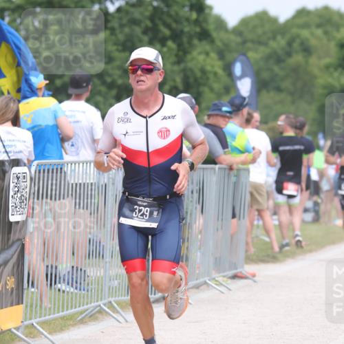22.06.2025 - Viking Triathlon H.Heesch http://msf.ph/oto/8115459 22.06.2025 14:53:27 Laufen 142, 180, 329, 478 meine-sportfotos.de