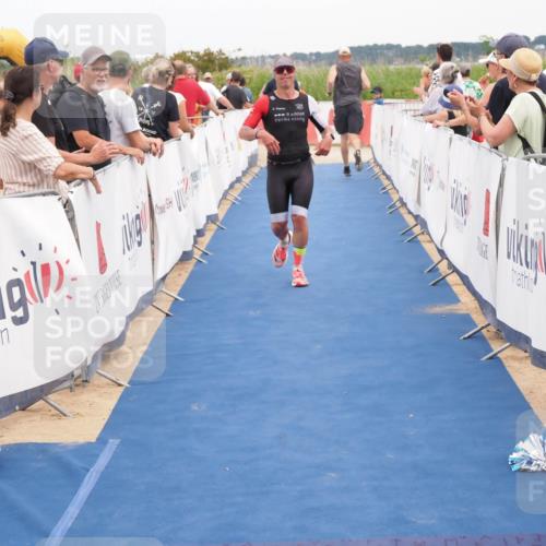 22.06.2025 - Viking Triathlon MichiJ http://msf.ph/oto/8115462 22.06.2025 15:05:44 Ziel 491, 492 meine-sportfotos.de