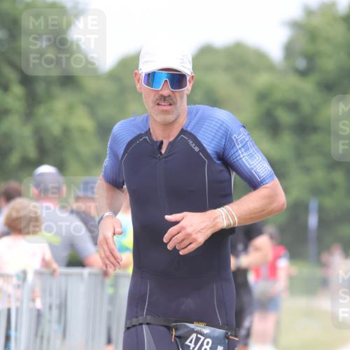 22.06.2025 - Viking Triathlon H.Heesch http://msf.ph/oto/8115538 22.06.2025 14:53:29 Laufen 142, 329, 478, 542 meine-sportfotos.de