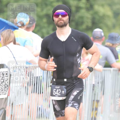 22.06.2025 - Viking Triathlon H.Heesch http://msf.ph/oto/8115556 22.06.2025 14:53:33 Laufen 329, 478, 542 meine-sportfotos.de