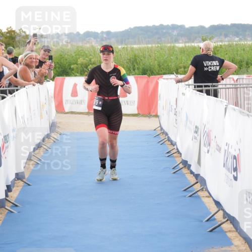 22.06.2025 - Viking Triathlon MichiJ http://msf.ph/oto/8115566 22.06.2025 16:26:42 Ziel 379 meine-sportfotos.de