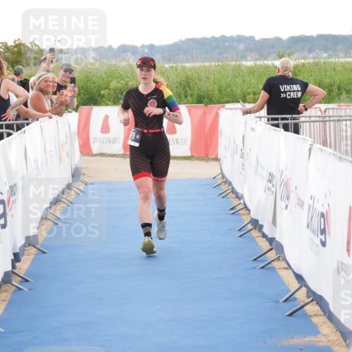 22.06.2025 - Viking Triathlon MichiJ http://msf.ph/oto/8115580 22.06.2025 16:26:42 Ziel 379 meine-sportfotos.de