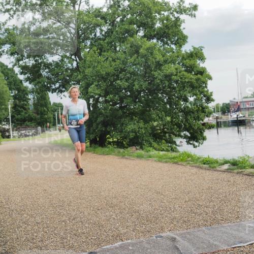 22.06.2025 - Viking Triathlon KatJ http://msf.ph/oto/8115661 22.06.2025 16:55:25 Laufen 498 meine-sportfotos.de
