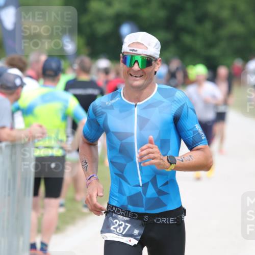 22.06.2025 - Viking Triathlon H.Heesch http://msf.ph/oto/8115690 22.06.2025 14:53:59 Laufen 237 meine-sportfotos.de