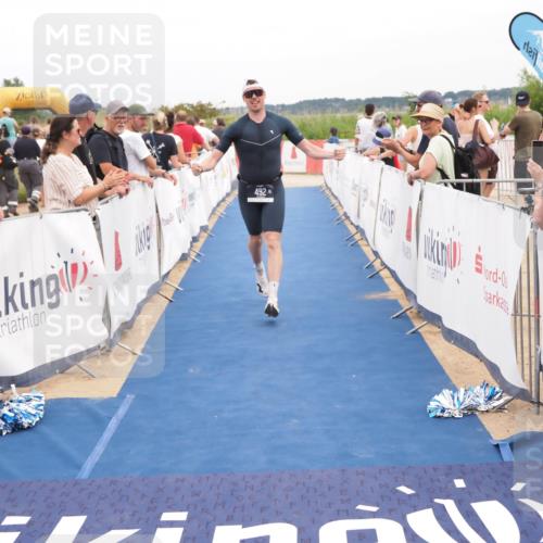 22.06.2025 - Viking Triathlon MichiJ http://msf.ph/oto/8115727 22.06.2025 15:05:48 Ziel 491, 492 meine-sportfotos.de