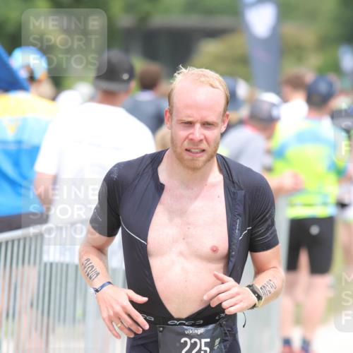 22.06.2025 - Viking Triathlon H.Heesch http://msf.ph/oto/8115863 22.06.2025 14:54:16 Laufen 225, 270, 448 meine-sportfotos.de
