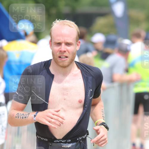 22.06.2025 - Viking Triathlon H.Heesch http://msf.ph/oto/8115904 22.06.2025 14:54:17 Laufen 225, 270, 448 meine-sportfotos.de