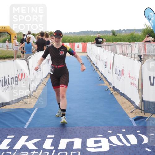 22.06.2025 - Viking Triathlon MichiJ http://msf.ph/oto/8116008 22.06.2025 16:26:46 Ziel 379 meine-sportfotos.de