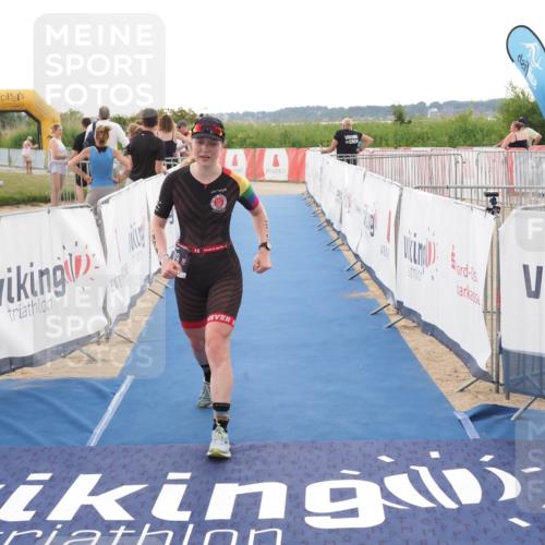 22.06.2025 - Viking Triathlon MichiJ http://msf.ph/oto/8116020 22.06.2025 16:26:46 Ziel 379 meine-sportfotos.de