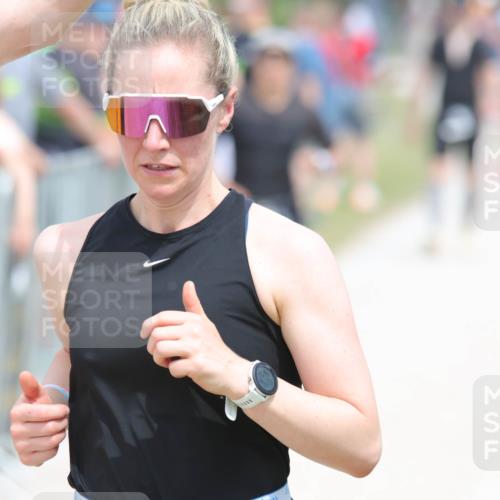 22.06.2025 - Viking Triathlon H.Heesch http://msf.ph/oto/8116022 22.06.2025 14:54:50 Laufen 26, 208, 278, 344 meine-sportfotos.de