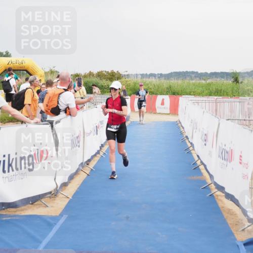 22.06.2025 - Viking Triathlon MichiJ http://msf.ph/oto/8116043 22.06.2025 16:49:55 Ziel 477, 499 meine-sportfotos.de