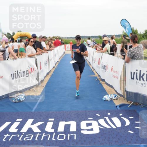 22.06.2025 - Viking Triathlon MichiJ http://msf.ph/oto/8116069 22.06.2025 15:06:01 Ziel 301 meine-sportfotos.de