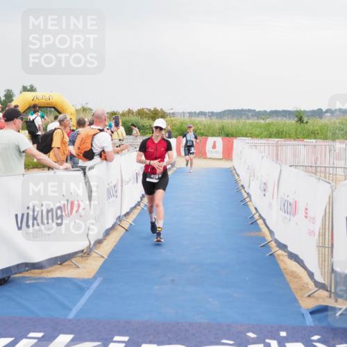 22.06.2025 - Viking Triathlon MichiJ http://msf.ph/oto/8116078 22.06.2025 16:49:55 Ziel 477, 499 meine-sportfotos.de