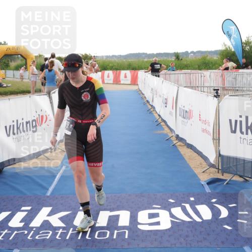22.06.2025 - Viking Triathlon MichiJ http://msf.ph/oto/8116082 22.06.2025 16:26:46 Ziel 379 meine-sportfotos.de