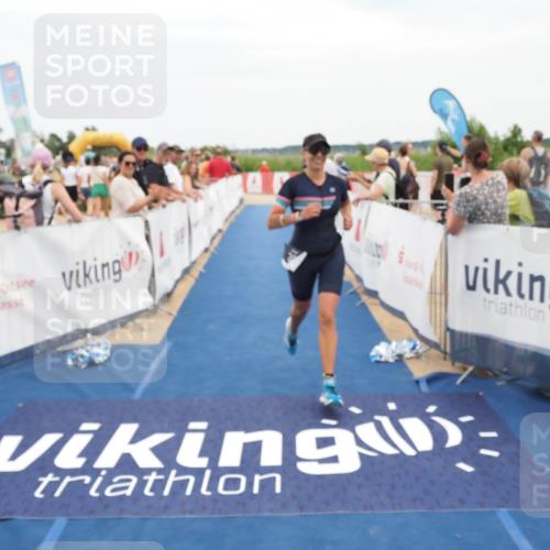22.06.2025 - Viking Triathlon MichiJ http://msf.ph/oto/8116103 22.06.2025 15:06:02 Ziel 301 meine-sportfotos.de