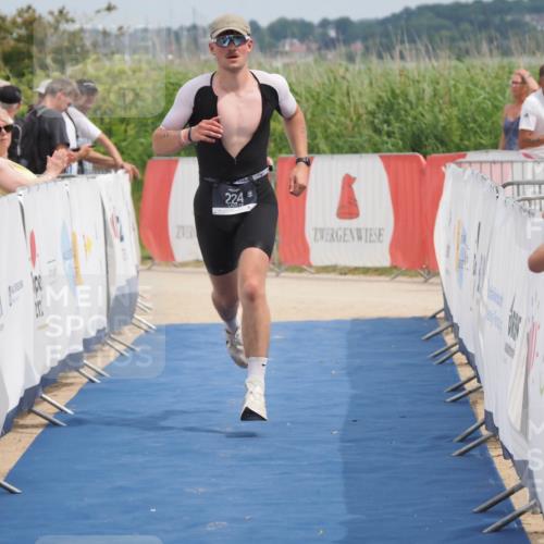 22.06.2025 - Viking Triathlon MichiJ http://msf.ph/oto/8116165 22.06.2025 14:56:05 Ziel 224 meine-sportfotos.de