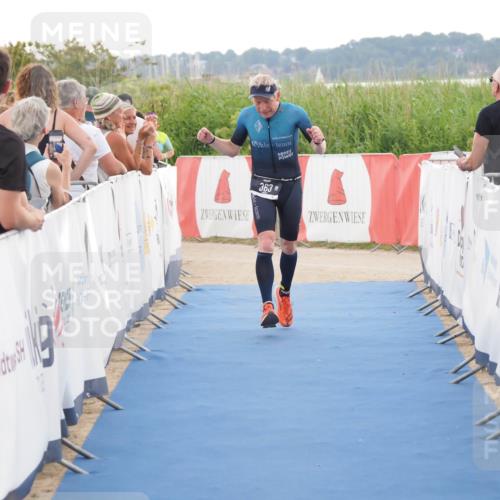 22.06.2025 - Viking Triathlon MichiJ http://msf.ph/oto/8116175 22.06.2025 16:27:19 Ziel 363 meine-sportfotos.de
