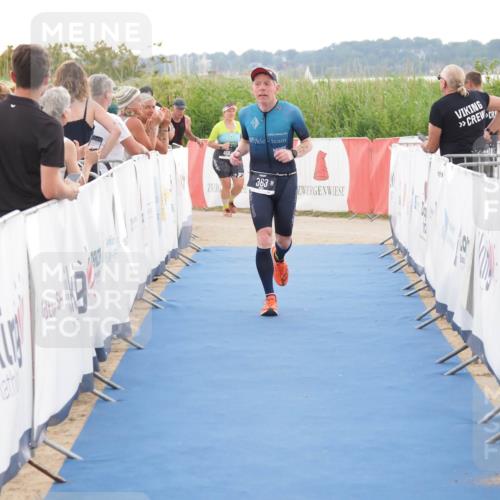 22.06.2025 - Viking Triathlon MichiJ http://msf.ph/oto/8116271 22.06.2025 16:27:20 Ziel 363 meine-sportfotos.de