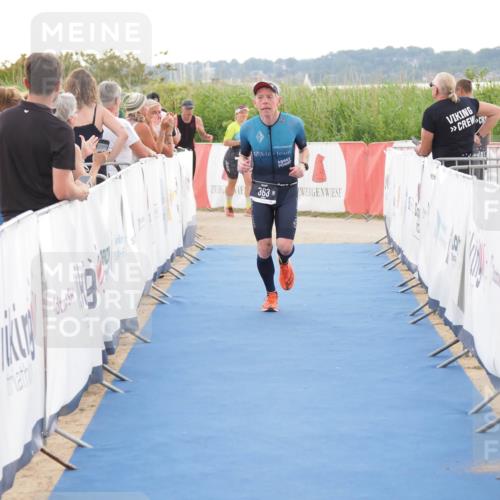 22.06.2025 - Viking Triathlon MichiJ http://msf.ph/oto/8116281 22.06.2025 16:27:20 Ziel 363 meine-sportfotos.de