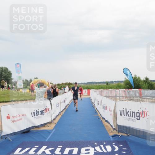 22.06.2025 - Viking Triathlon MichiJ http://msf.ph/oto/8116362 22.06.2025 16:50:53 Ziel 213, 353 meine-sportfotos.de