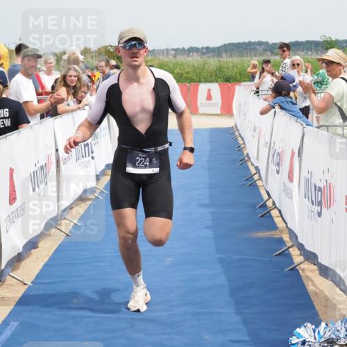 22.06.2025 - Viking Triathlon MichiJ http://msf.ph/oto/8116383 22.06.2025 14:56:07 Ziel 224 meine-sportfotos.de