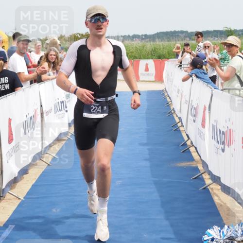 22.06.2025 - Viking Triathlon MichiJ http://msf.ph/oto/8116397 22.06.2025 14:56:07 Ziel 224 meine-sportfotos.de