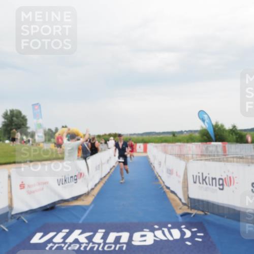 22.06.2025 - Viking Triathlon MichiJ http://msf.ph/oto/8116408 22.06.2025 16:50:53 Ziel 213, 353 meine-sportfotos.de