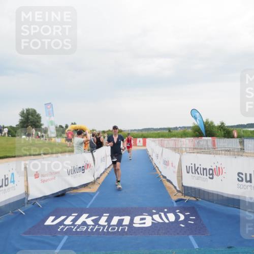 22.06.2025 - Viking Triathlon MichiJ http://msf.ph/oto/8116496 22.06.2025 16:50:54 Ziel 213, 353 meine-sportfotos.de