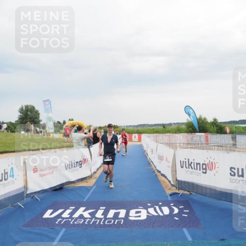 22.06.2025 - Viking Triathlon MichiJ http://msf.ph/oto/8116517 22.06.2025 16:50:55 Ziel 213, 353 meine-sportfotos.de