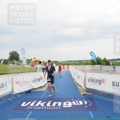 22.06.2025 - Viking Triathlon MichiJ http://msf.ph/oto/8116546 22.06.2025 16:50:55 Ziel 213, 353 meine-sportfotos.de