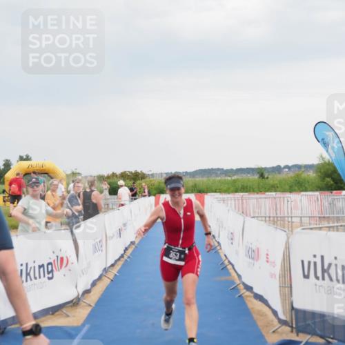 22.06.2025 - Viking Triathlon MichiJ http://msf.ph/oto/8116597 22.06.2025 16:50:57 Ziel 213, 353 meine-sportfotos.de