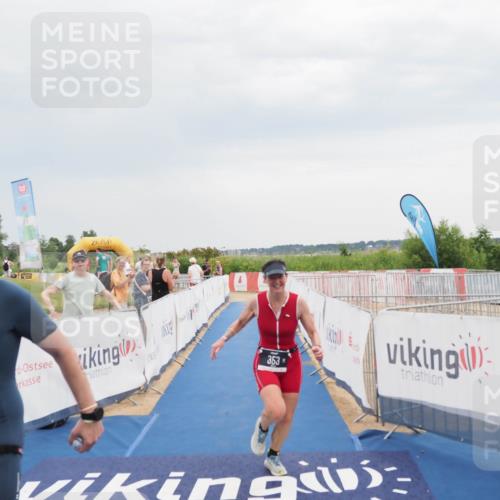 22.06.2025 - Viking Triathlon MichiJ http://msf.ph/oto/8116615 22.06.2025 16:50:57 Ziel 213, 353 meine-sportfotos.de