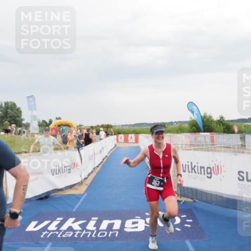 22.06.2025 - Viking Triathlon MichiJ http://msf.ph/oto/8116650 22.06.2025 16:50:58 Ziel 213, 353 meine-sportfotos.de