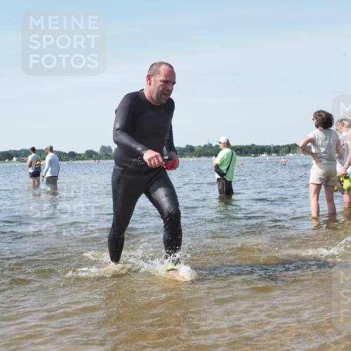 22.06.2025 - Viking Triathlon KatJ http://msf.ph/oto/8116670 22.06.2025 10:43:38 Schwimmen 410, 480, 501, 531, 620 meine-sportfotos.de
