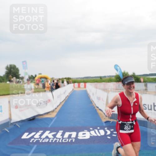 22.06.2025 - Viking Triathlon MichiJ http://msf.ph/oto/8116681 22.06.2025 16:50:58 Ziel 213, 353 meine-sportfotos.de